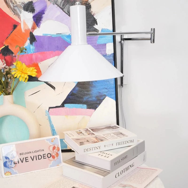 LumaLight™ verstelbare conische wandlamp met stekker – productafbeelding 2