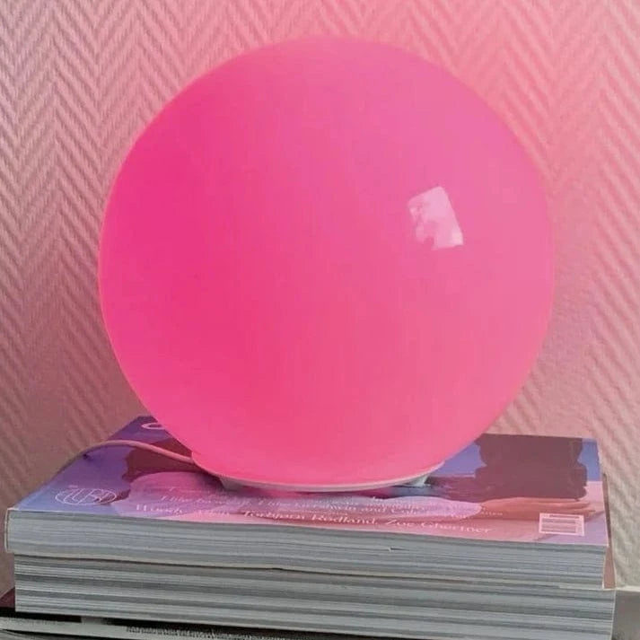 LumaSphere™ waterbestendige LED-bollamp met 16 kleuren – productafbeelding 1