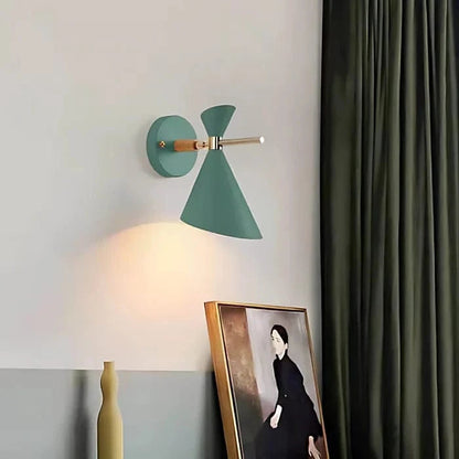 LumiHorn™ Scandinavische metalen wandlamp met hoornkap – productafbeelding 9