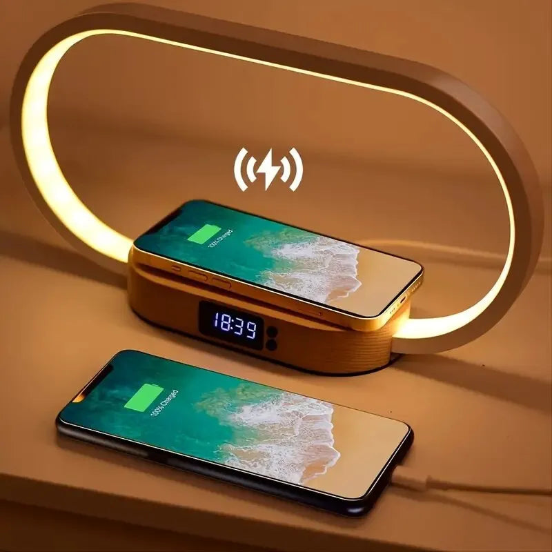 3-in-1 draadloze oplader met LED-tafellamp en digitale klok – productafbeelding 4