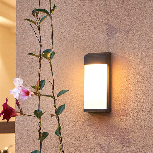 LumaGlow™ solar tuinwandlamp met matglas – productafbeelding 1
