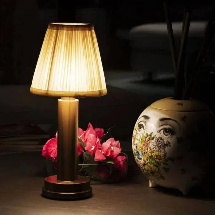 LumaGlow™ oplaadbare tafellamp met stoffen kap en dimmer – productafbeelding 2