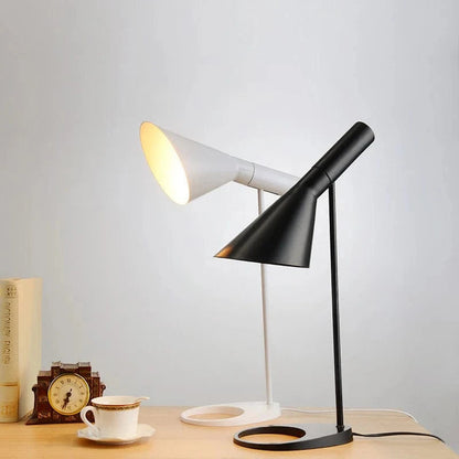 LumaGlow™ verstelbare metalen bureaulamp met E27-fitting – productafbeelding 5