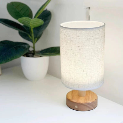 LumaGlow™ Scandinavische draadloze tafellamp van hout en linnen – productafbeelding 1