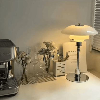 LumaGlow™ glazen LED-tafellamp met Scandinavisch design – productafbeelding 2