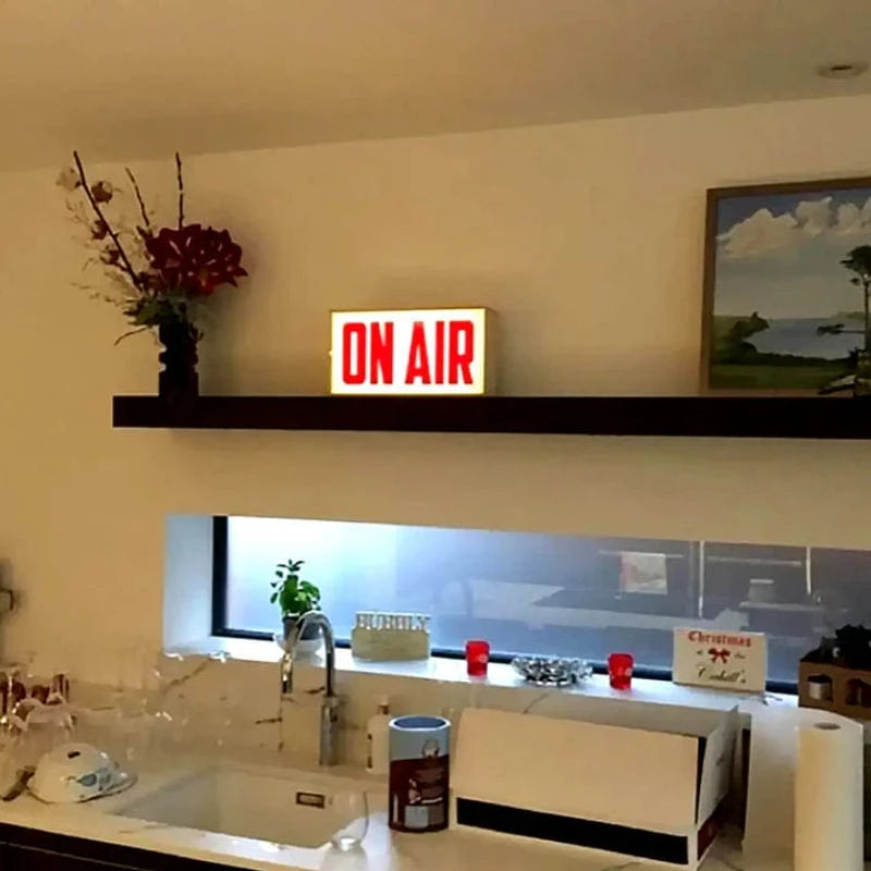 LumoGlow™ retro On Air LED-lichtbak op batterijen – productafbeelding 5