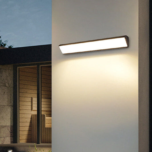 LumiAura™ langwerpige LED-buitenwandlamp met warmwit licht – productafbeelding 1