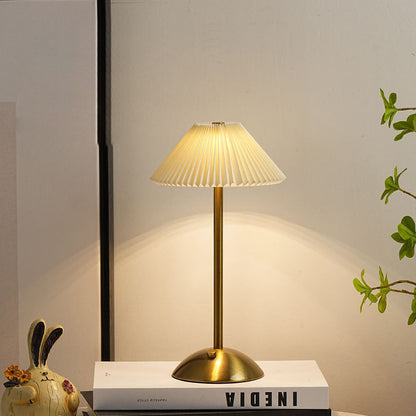 LumaGlow™ Scandinavische tafellamp met USB-laadpoort – productafbeelding 2