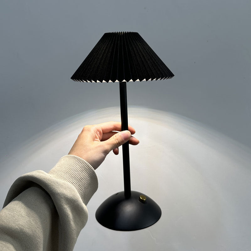 LumaGlow™ Scandinavische tafellamp met USB-laadpoort – productafbeelding 11