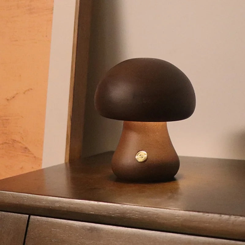 MushroomGlow™ draadloze houten paddenstoellamp met touch – productafbeelding 1