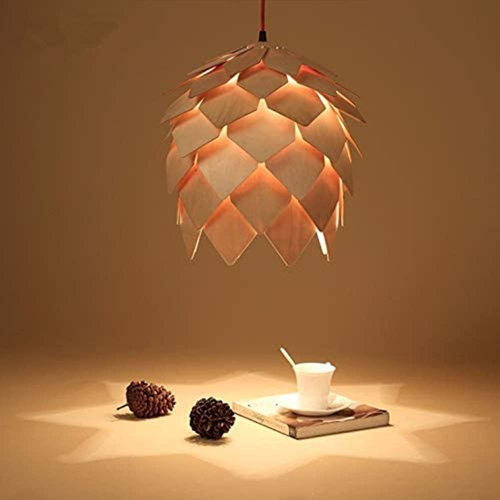 NatureLuxe™ eikenhouten hanglamp in dennenappelvorm – productafbeelding 2