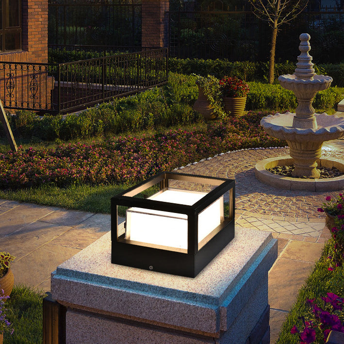 LumiGlow™ krachtige LED-buitenlamp met 3 lichtkleuren – productafbeelding 1