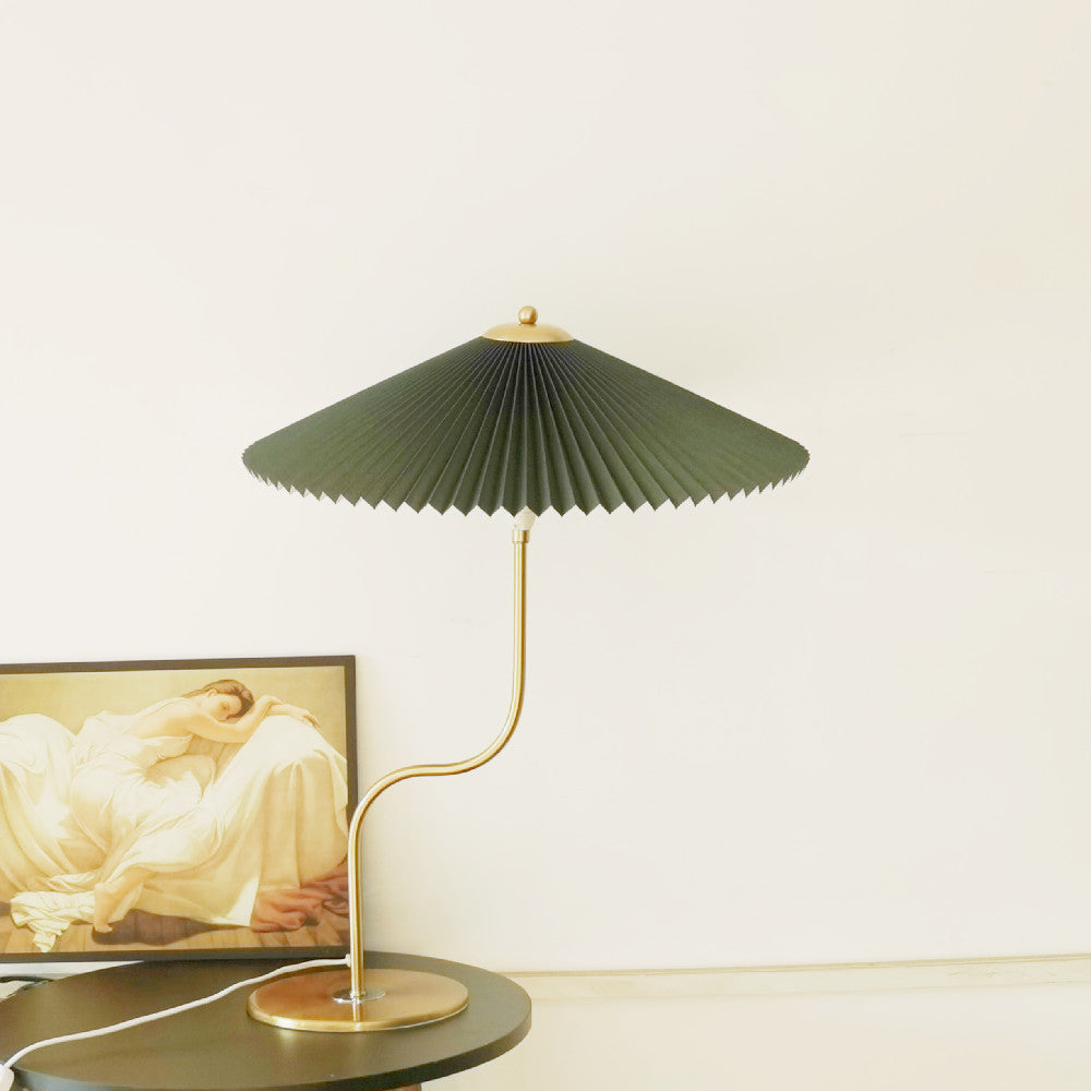 LumaLuxe™ retro tafellamp met geplooide kap – productafbeelding 3