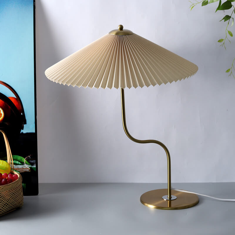 LumaLuxe™ retro tafellamp met geplooide kap – productafbeelding 9